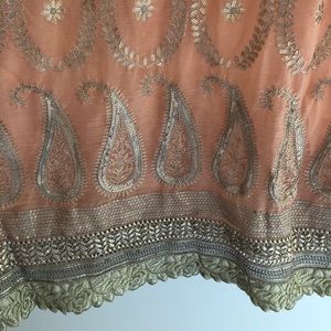 Pakistani 3 Piece Outfit